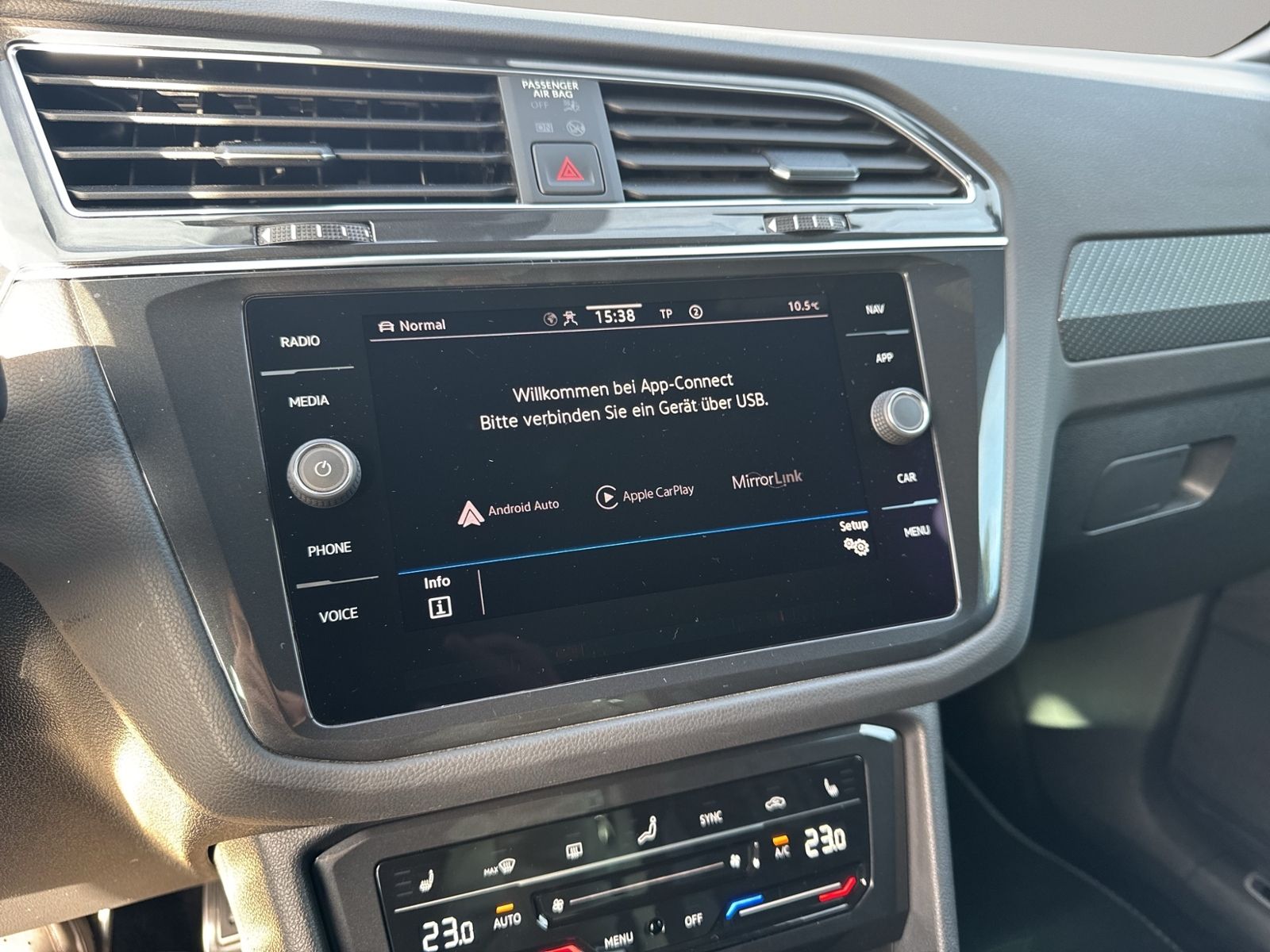 Tiguan R-Line 2.0 TSI 4Motion, Navi Discover, ab