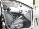 Volkswagen Polo 1.0 TSI MOVE NAVI REARVIEW GJ-REIFEN LED PA - Volkswagen Polo: Reifen