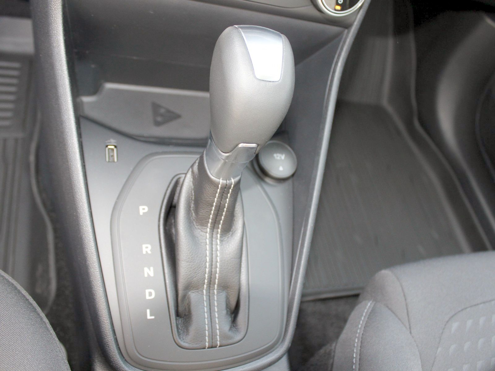 Fahrzeugabbildung Ford Fiesta Titanium 1,0 EcoBoost