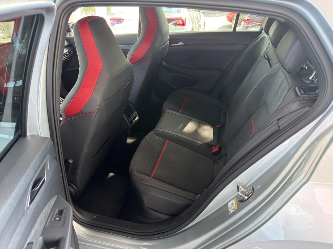 Fahrzeugabbildung Volkswagen Golf GTI Clubsport Soundsystem,19,Performance Pa