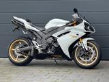 Yamaha R1 RN19 White Gold Edition  - YAMAHA R1 RN19