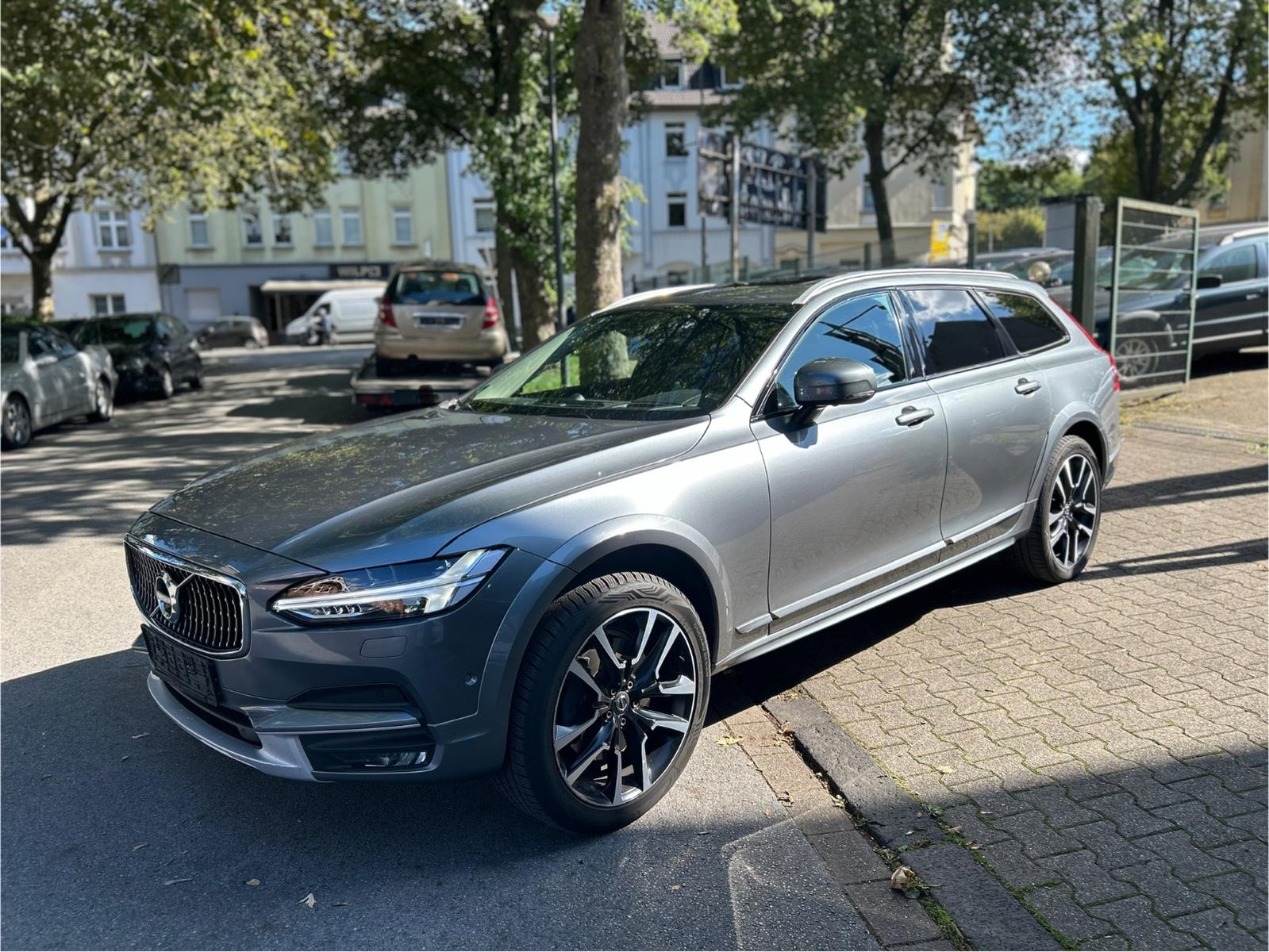 Volvo V90 Cross Country Pro AWD*HEAD UP*PANORAMA*360°*
