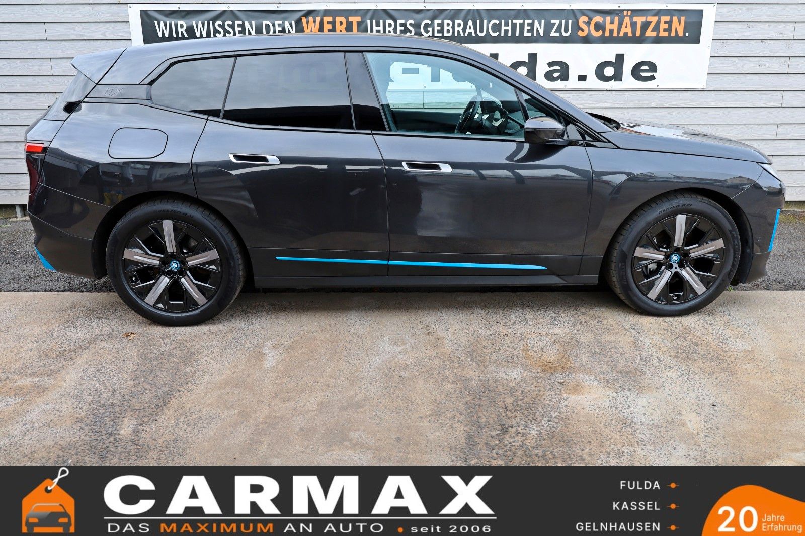 Fahrzeugabbildung BMW iX 50 xDrive Panorama Sky Lounge,HUD,Curved,AHK
