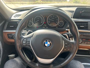 BMW 320 - 12