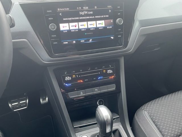 Touran Active 2.0 TDI DSG Navi digitales Cockpit