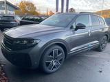 Volkswagen Touareg 3.0 TDI V6 R-LINE Black, AHK, HuD, Luft, - Volkswagen Touareg: V6