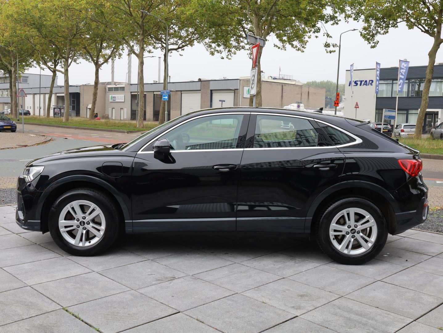 Audi Q3 Sportback 45 TFSI e Edition 245PK | Virtual | imagem 2
