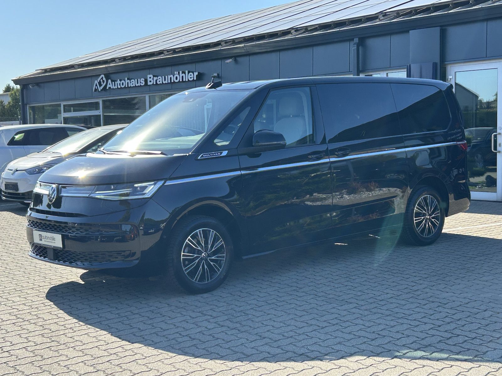 Volkswagen T7 Multivan 2.0 TDI DSG Style lang AHK Kamera foto 4