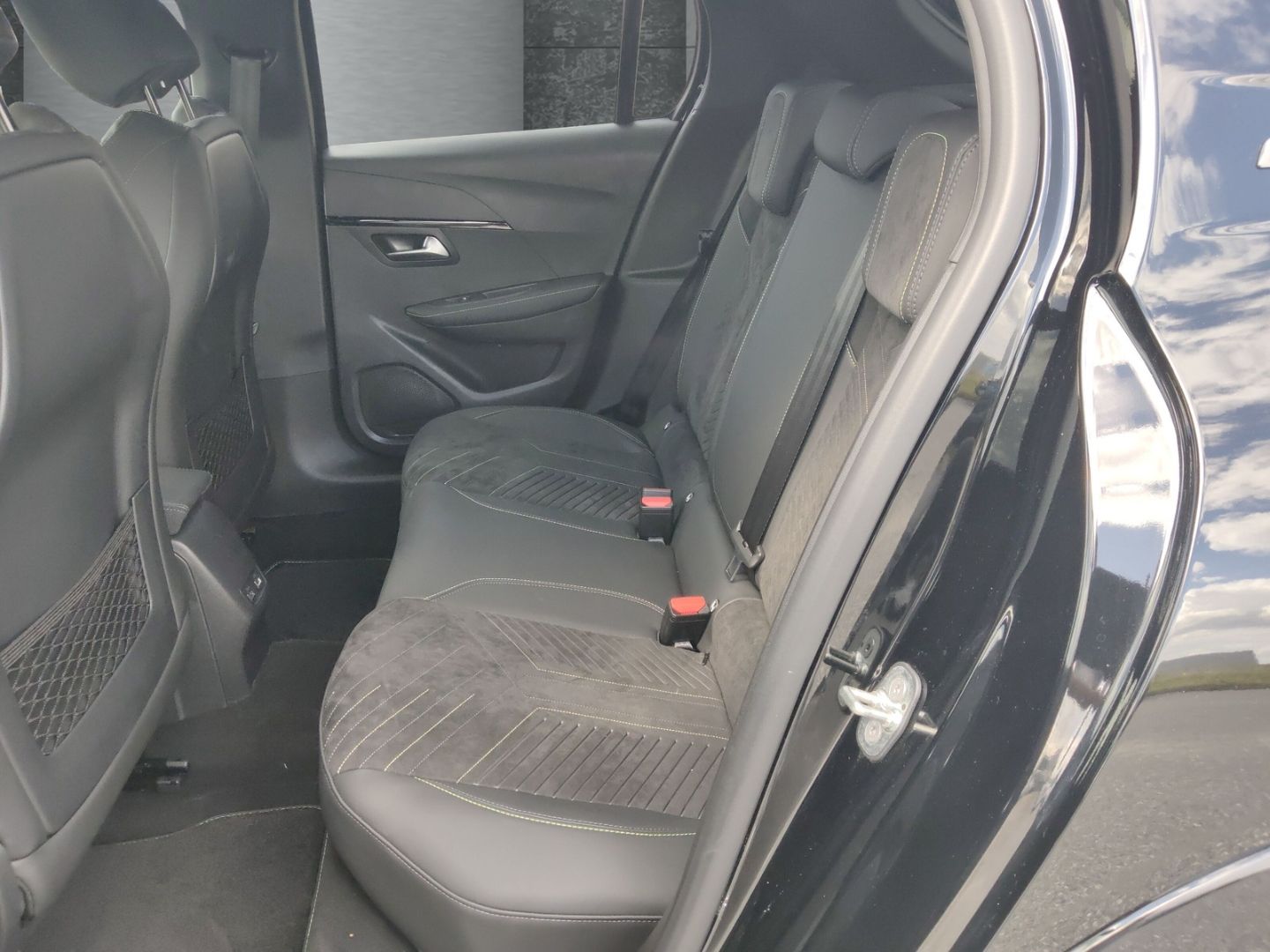 Peugeot 208 - Bild 9