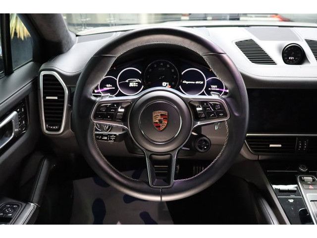 Porsche Cayenne GTS InnoDrive Head-Up Standh. Panorama foto 15