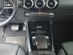 MERCEDES-BENZ B200 LED/360°/Leder/AHK/El.Sitz/El.Heck/ScheckMB