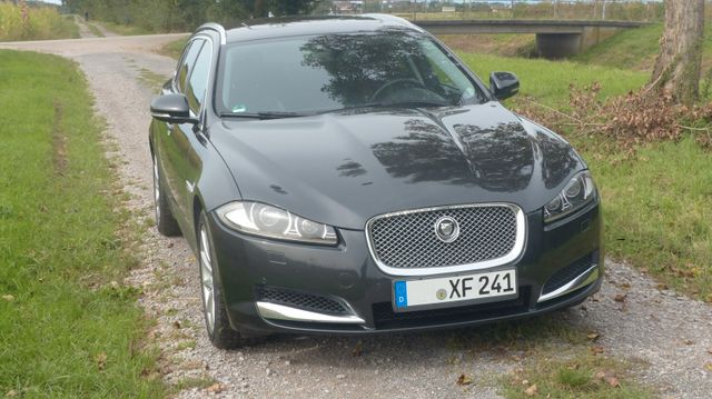 Jaguar XF 3.0 L V6 Diesel Sportbrake -