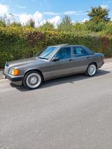 Mercedes-Benz  190er - Mercedes-Benz 190: 190er