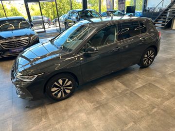 MYAUTOCENTER – Gebraucht- und Jahreswagen mit Werkstattservice in Pfaffenhofen Volkswagen Golf VIII *Keyless*Totwinkel*ACC*PDC*LED*VOLL