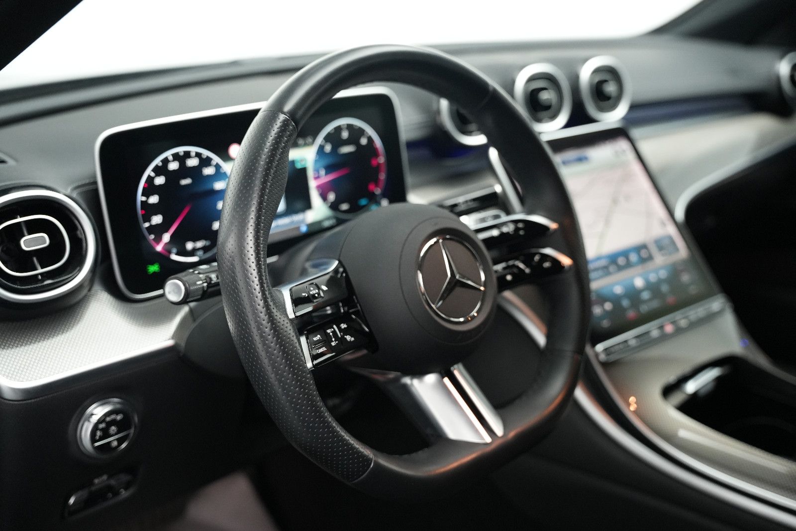Fahrzeugabbildung Mercedes-Benz C 220d *AMG*Carbon*Ambiente*Kamera*AHK