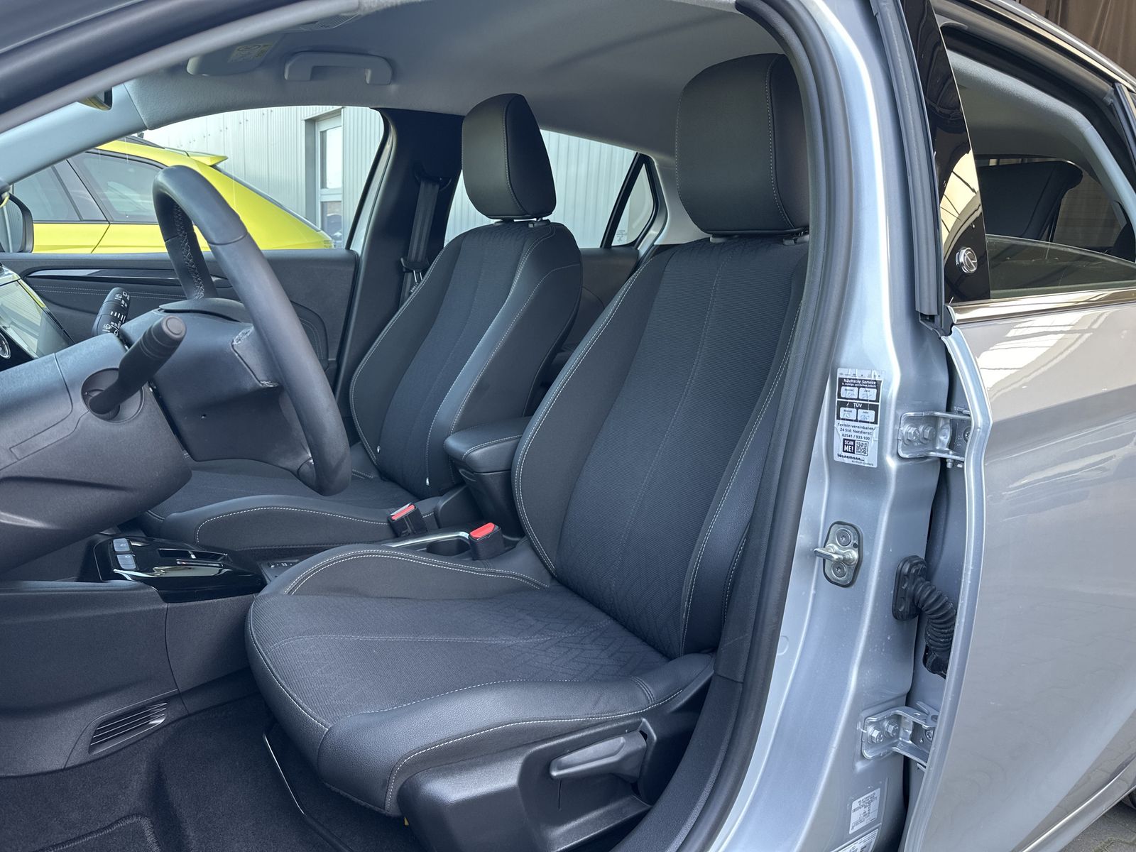 Fahrzeugabbildung Opel Corsa e Elegance LED+180°-KAMERA+V-COCK+PARK&GO
