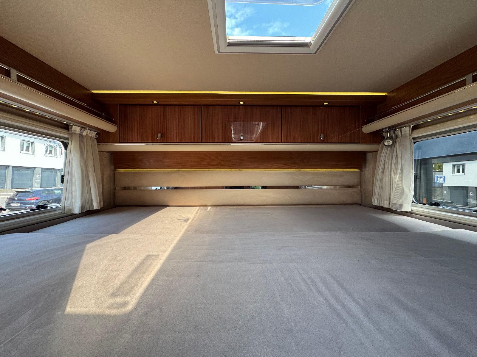 Fahrzeugabbildung HYMER / ERIBA / HYMERCAR B-Klasse SL 614 Star Edition 1. Hand