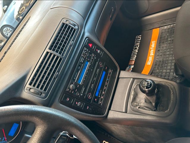 Volkswagen Passat*SZHZ*KLIMAAUTOMATIK*TÜV 092028*