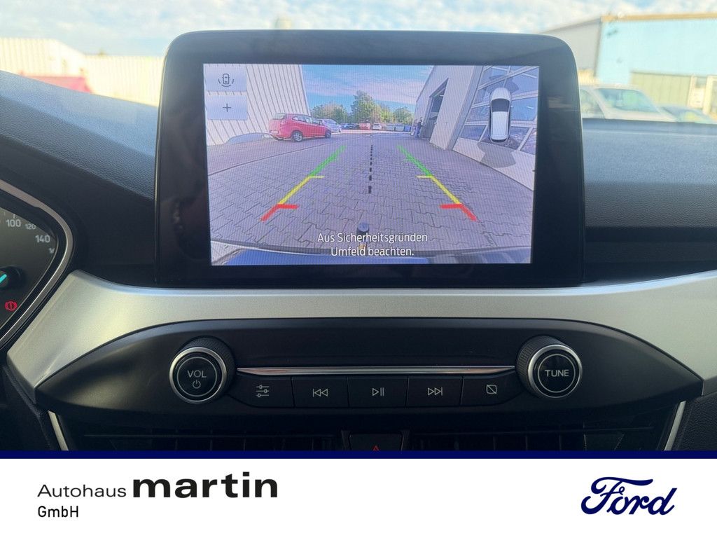 Fahrzeugabbildung Ford Focus 1.0 EcoBoost Cool&Connect Start/Stopp EURO