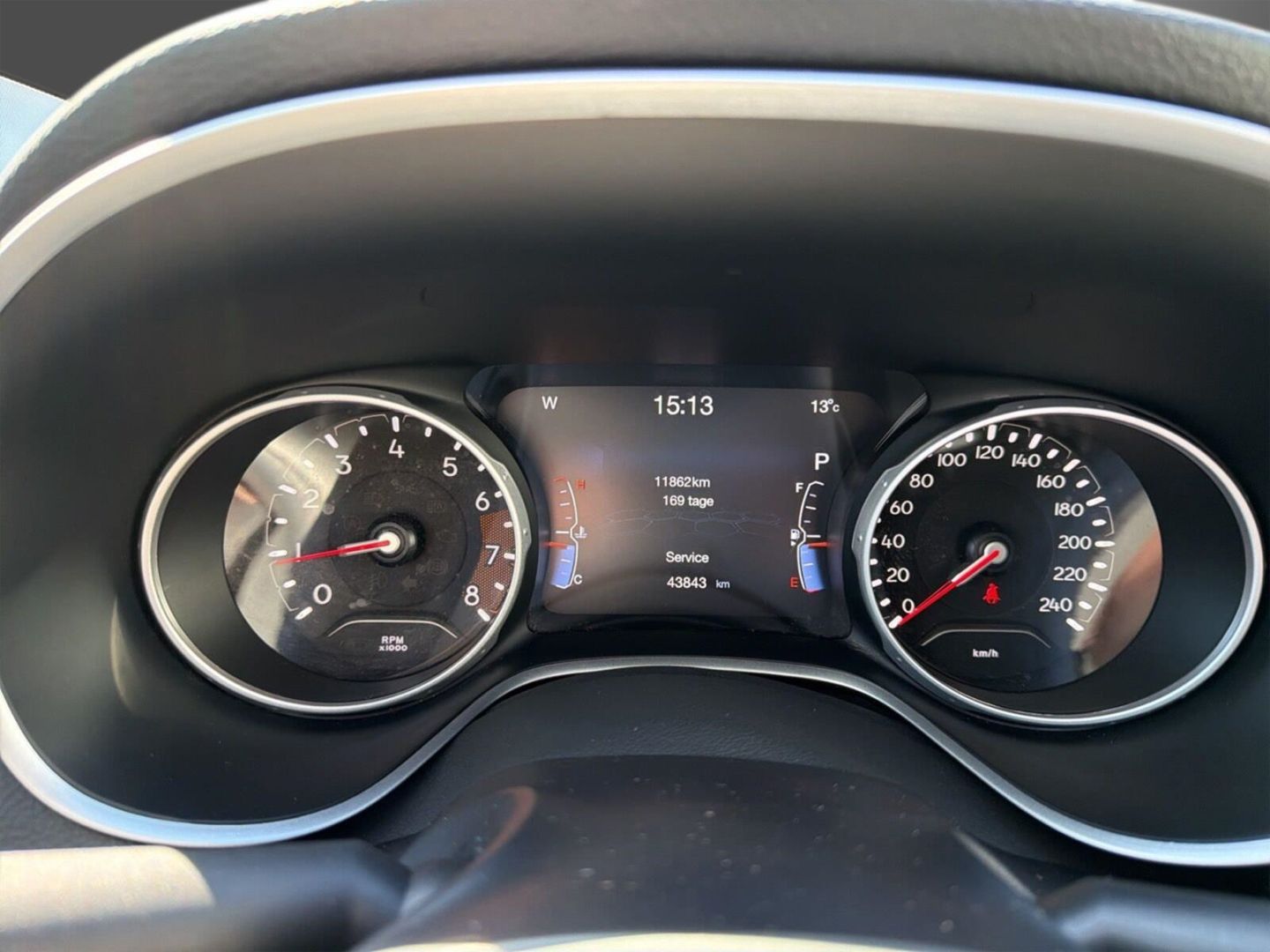 Fahrzeugabbildung Jeep Compass COMPASS LIMITED GSE 150PS DCT