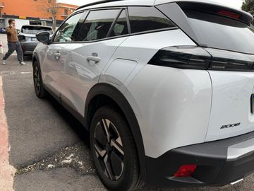 Peugeot 2008 - 4
