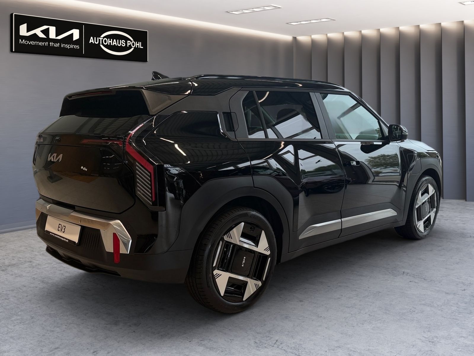 Fahrzeugabbildung Kia EV3 81,4 KWH EARTH WIC UPG 19"