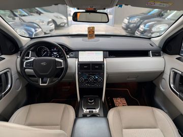 Land-Rover Discovery Sport - 11