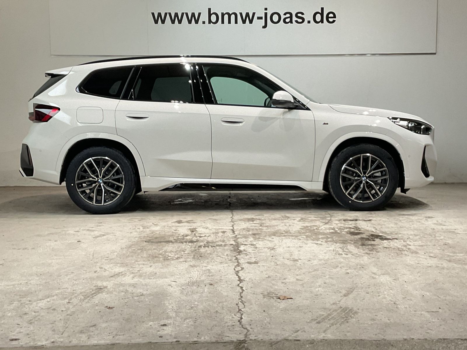 Fahrzeugabbildung BMW X1 sDrive20i 18" LMR, AHK, Komfortzugang DAB