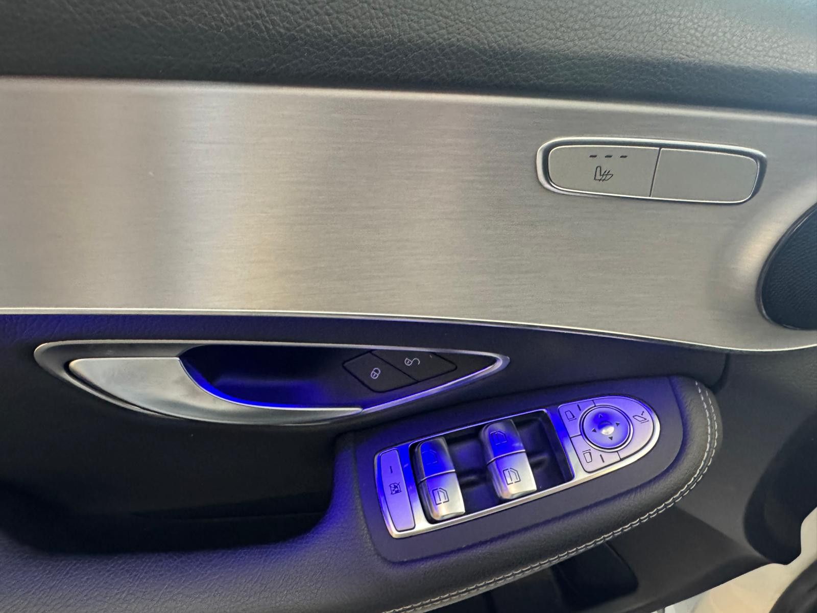 Fahrzeugabbildung Mercedes-Benz C 200 T-Modell AVANTGARDE/AHK/NAVI/KLIMA