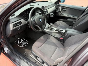 BMW 320 - 11