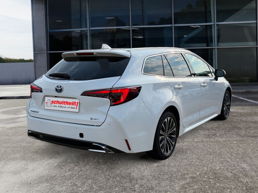 Fahrzeugabbildung Toyota Corolla 1.8 Hybrid Touring Sports Teamplayer