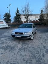 Audi 100 - graue Audi 100