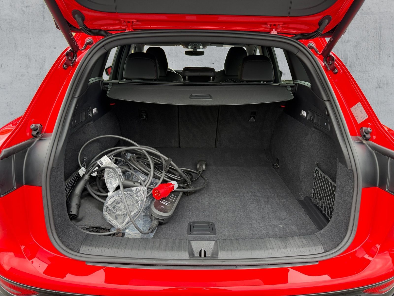 Audi SQ6 e-tron - Bild 14