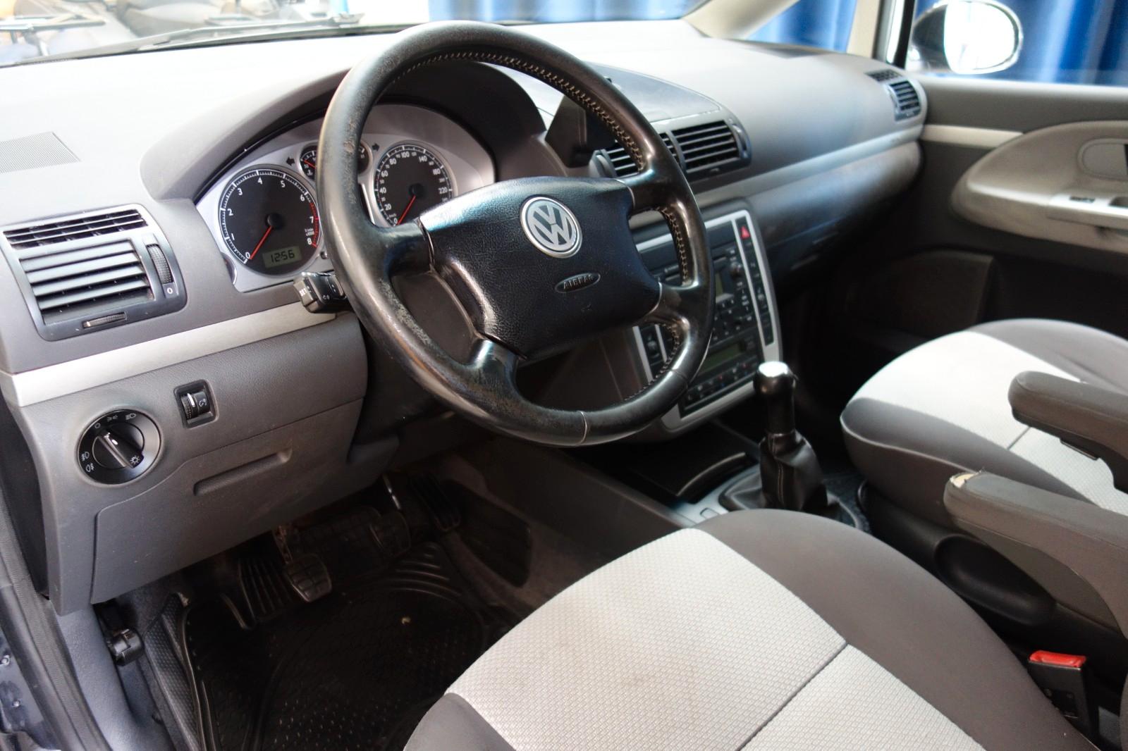Volkswagen Sharan 2006 — photo 11