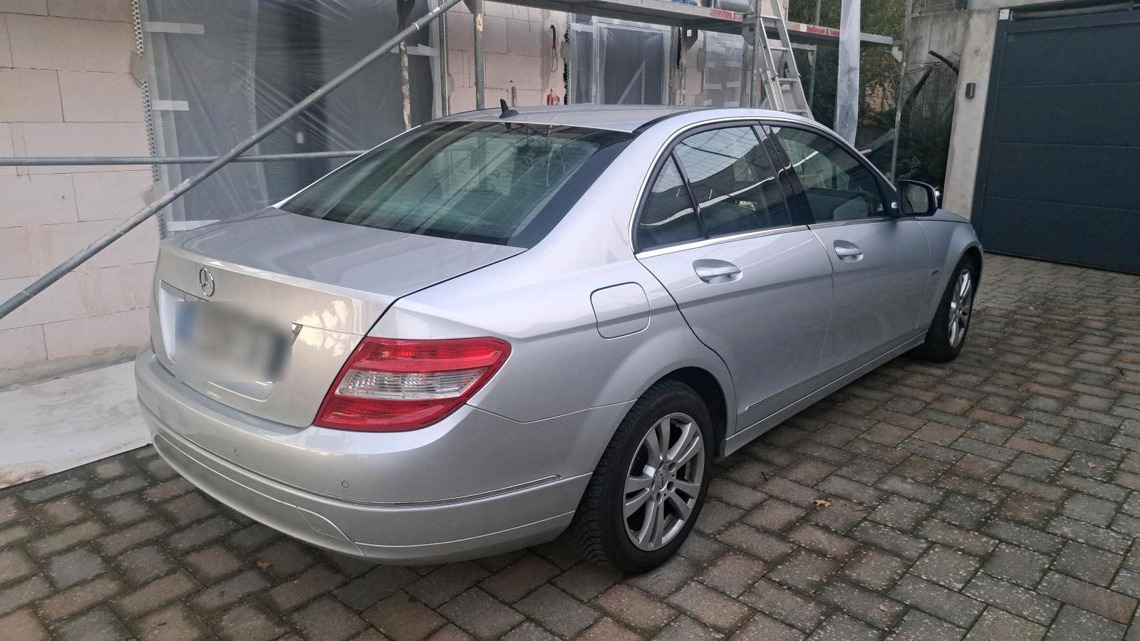 Mercedes-Benz C 180