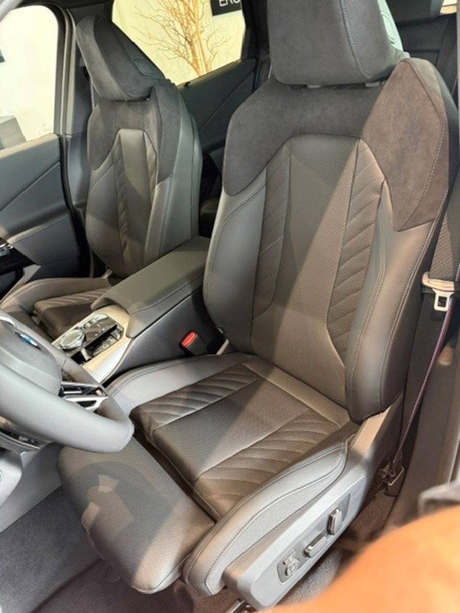 BMW X3 xDrive40d AT M Sportpaket EDC Panorama AHK foto 7