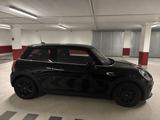 MINI One Blackyard Blackyard - MINI MINI: Blackyard