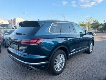 Volkswagen Touareg - 4