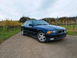 BMW E36 320i Coupe Oldtimer - BMW aus 1992: E36