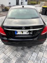 Mercedes-Benz E 200d Limousine  - : Taxi, Limousine