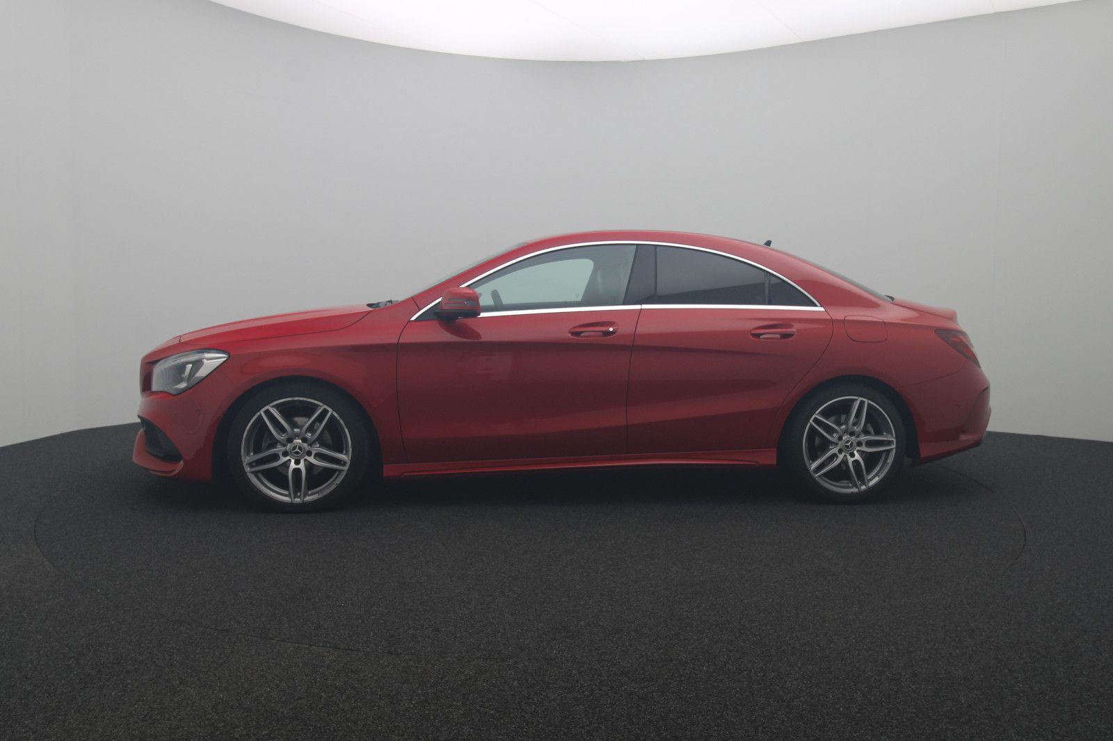 Fahrzeugabbildung Mercedes-Benz CLA 180 AMG-Line LED