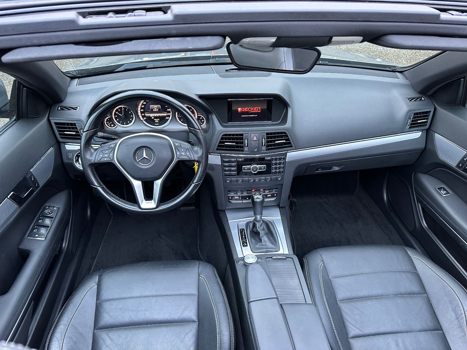 Fahrzeugabbildung Mercedes-Benz E 220 CDI Cabrio AMG BiXenon/AirScarf/Navi/Leder