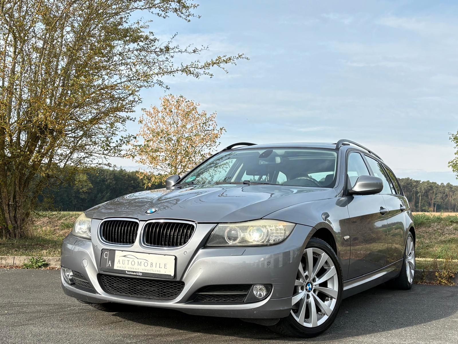 BMW 318i Touring *LCI*Xenon*Navi*Panoramadach*