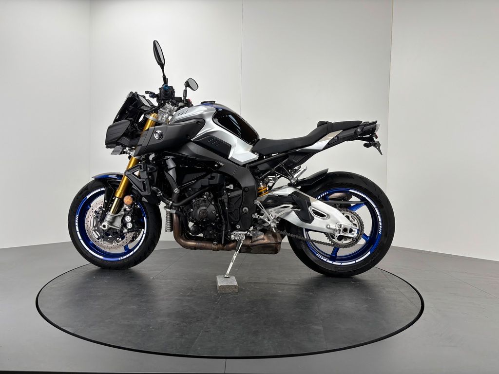Fahrzeugabbildung Yamaha MT-10 SP *TOP-ZUSTAND *AKRAPOVIC