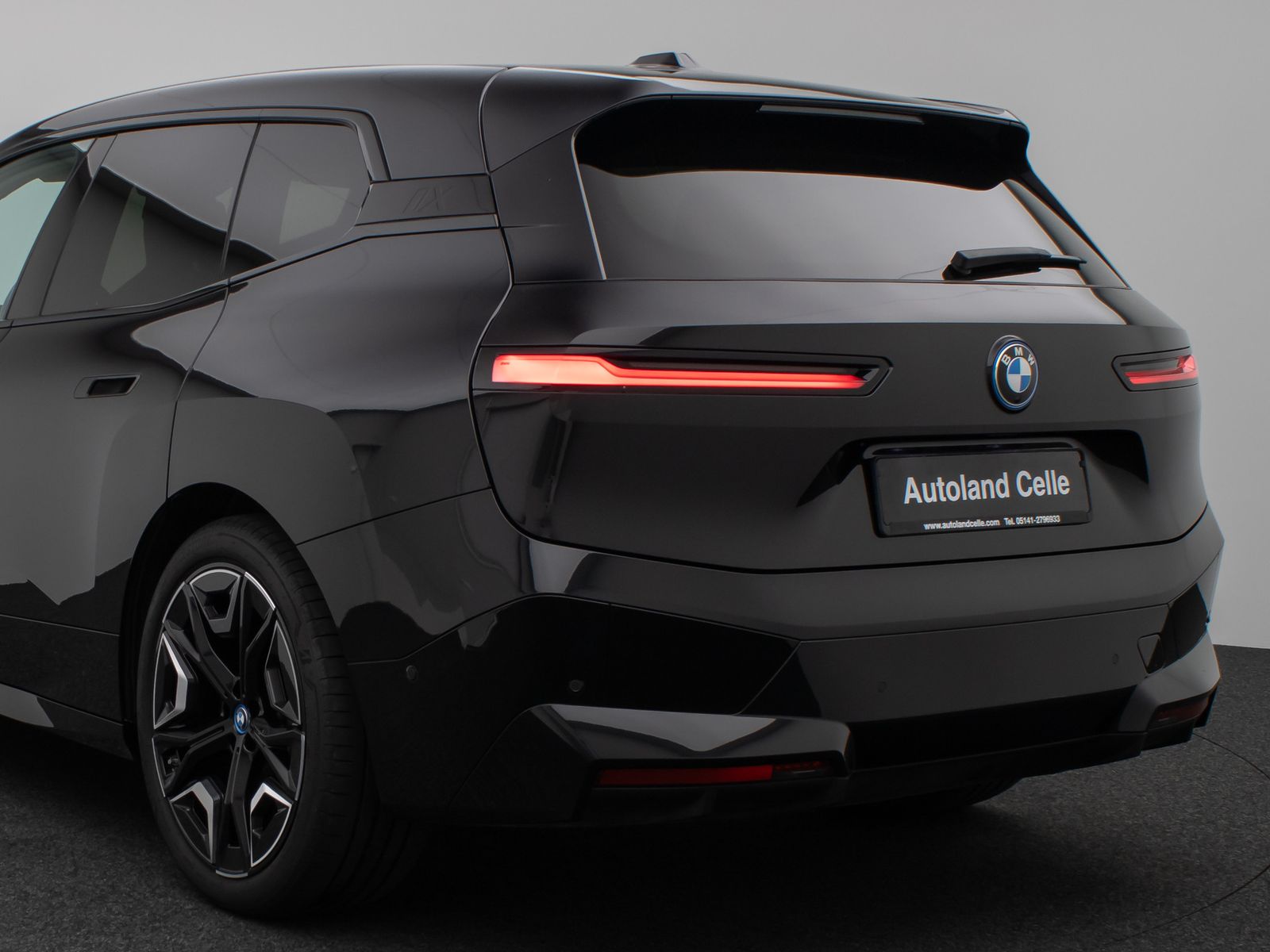 Fahrzeugabbildung BMW iX xD40 Kamera DAB H/K ACC Komfort Sport 22Zoll