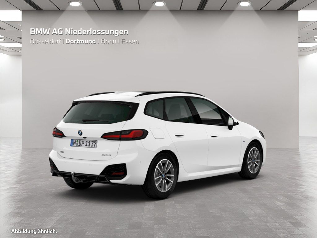 BMW 223 Active Tourer - Bild 4