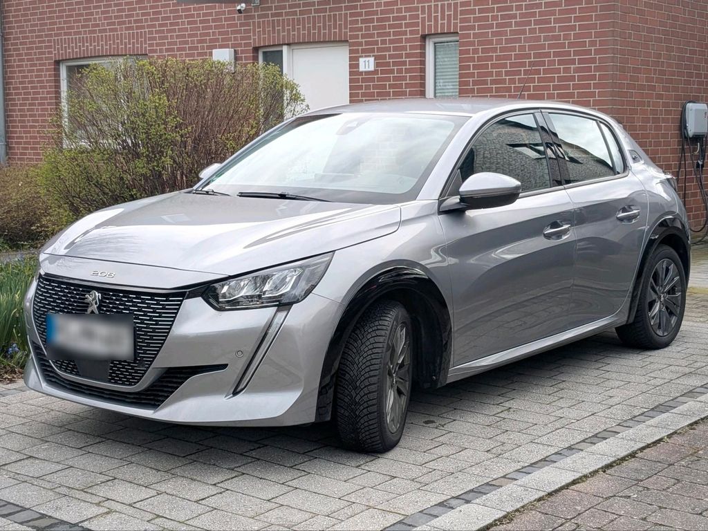 Image of Peugeot e-208