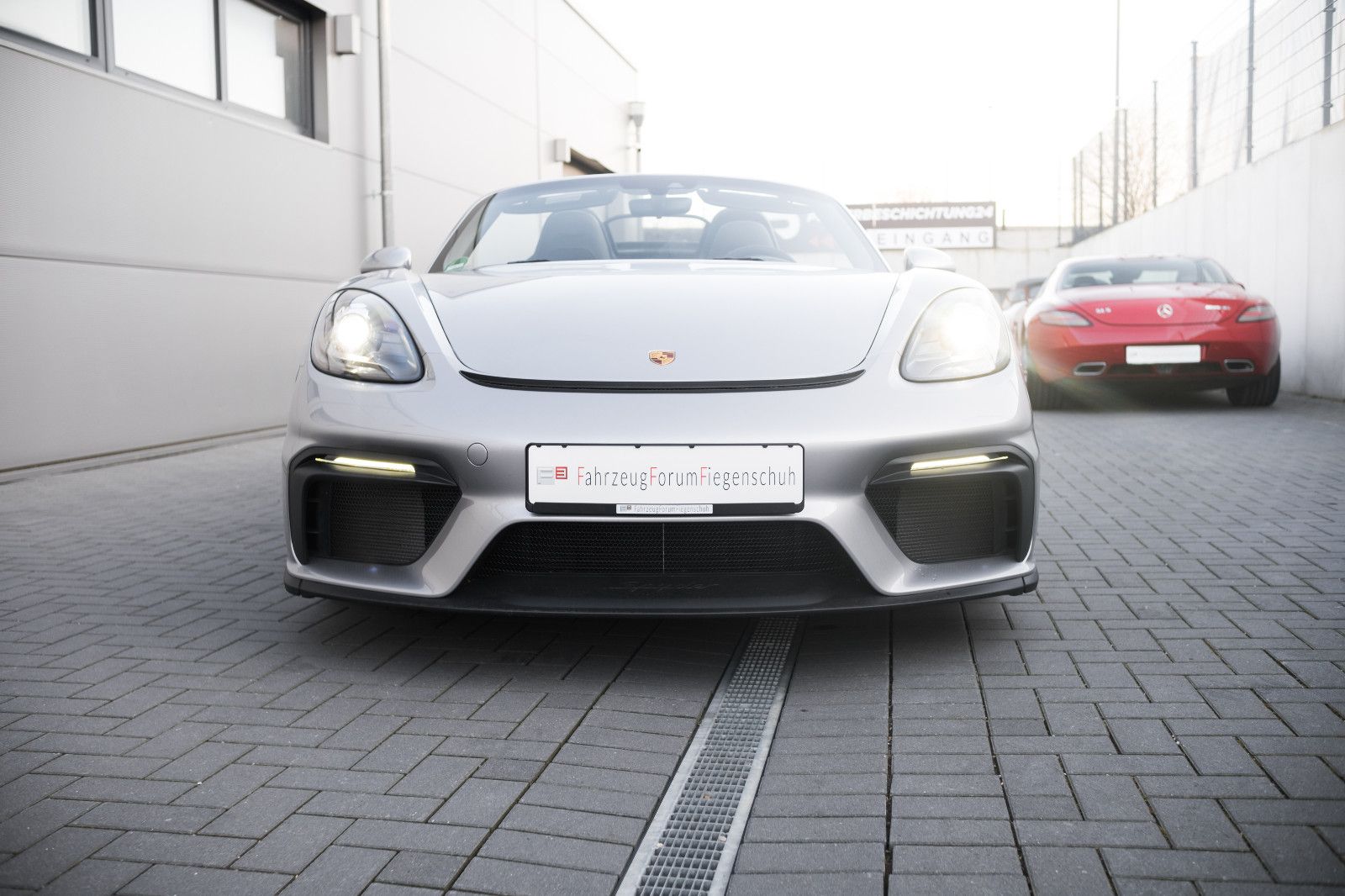 Fahrzeugabbildung Porsche Boxster 718 Spyder - DAB - Kamera - Schalter