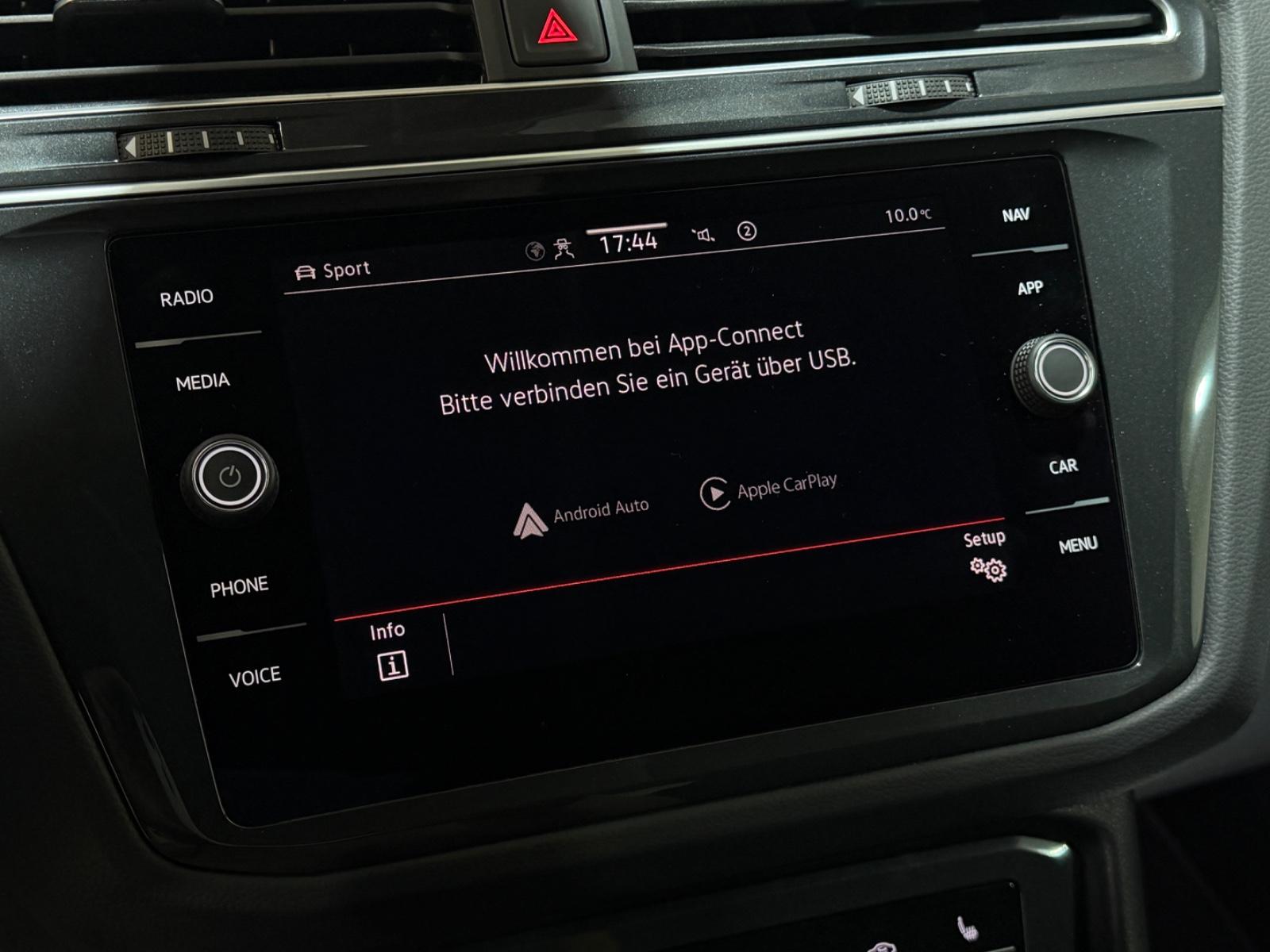Volkswagen Tiguan Move/IQ.DRIVE/KAM/AMBIENTE/SHZ+HINTEN/ACC