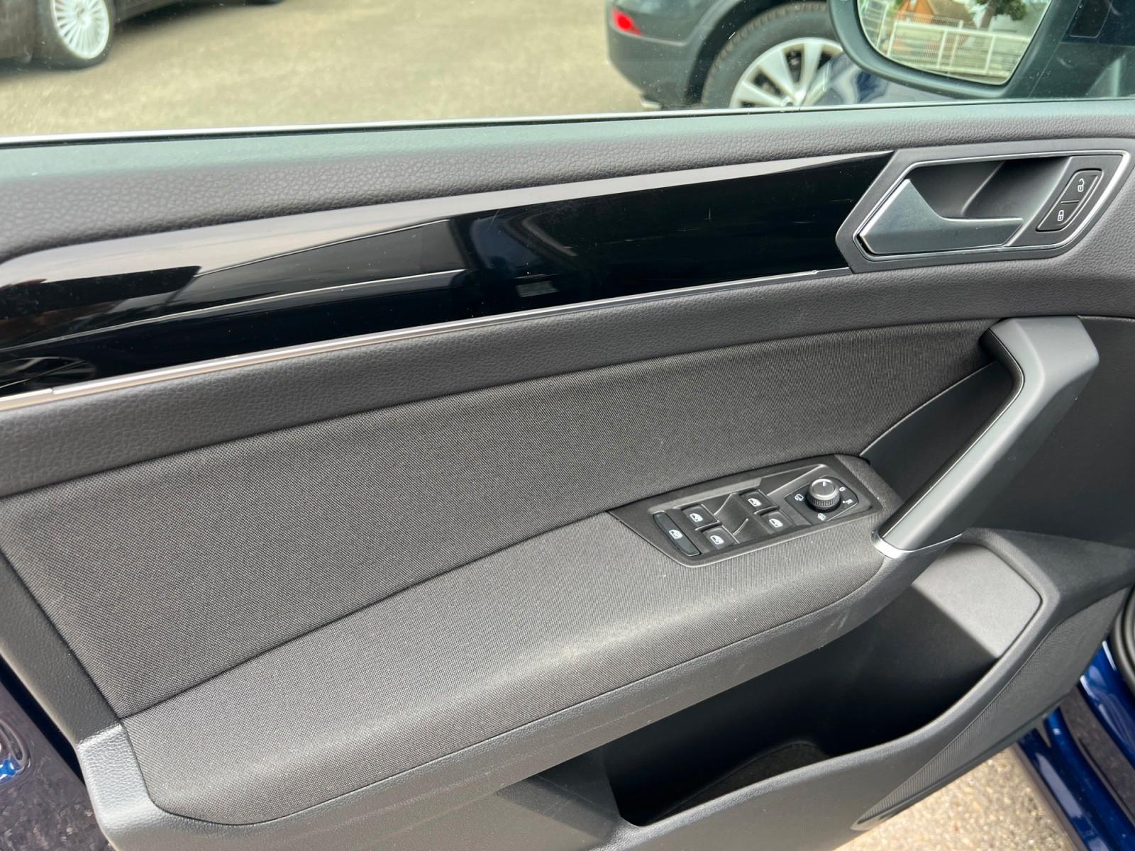 Volkswagen Touran 2.0TDI Highline DSG LED ACC NAV eHeck SHZ, миниатюра 10